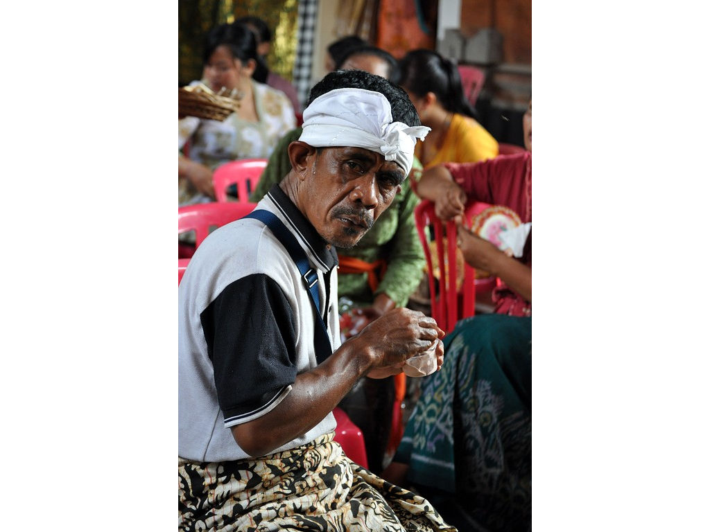 icecream-eating-old-man-4.11.11-1