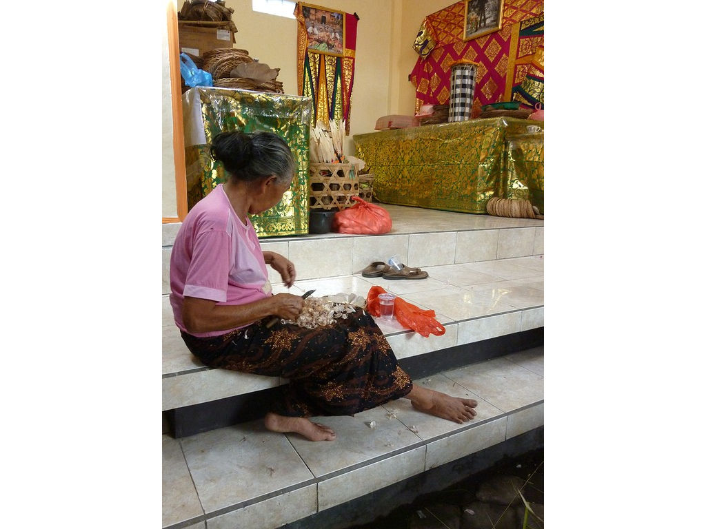 kesuna-woman-4.11.11