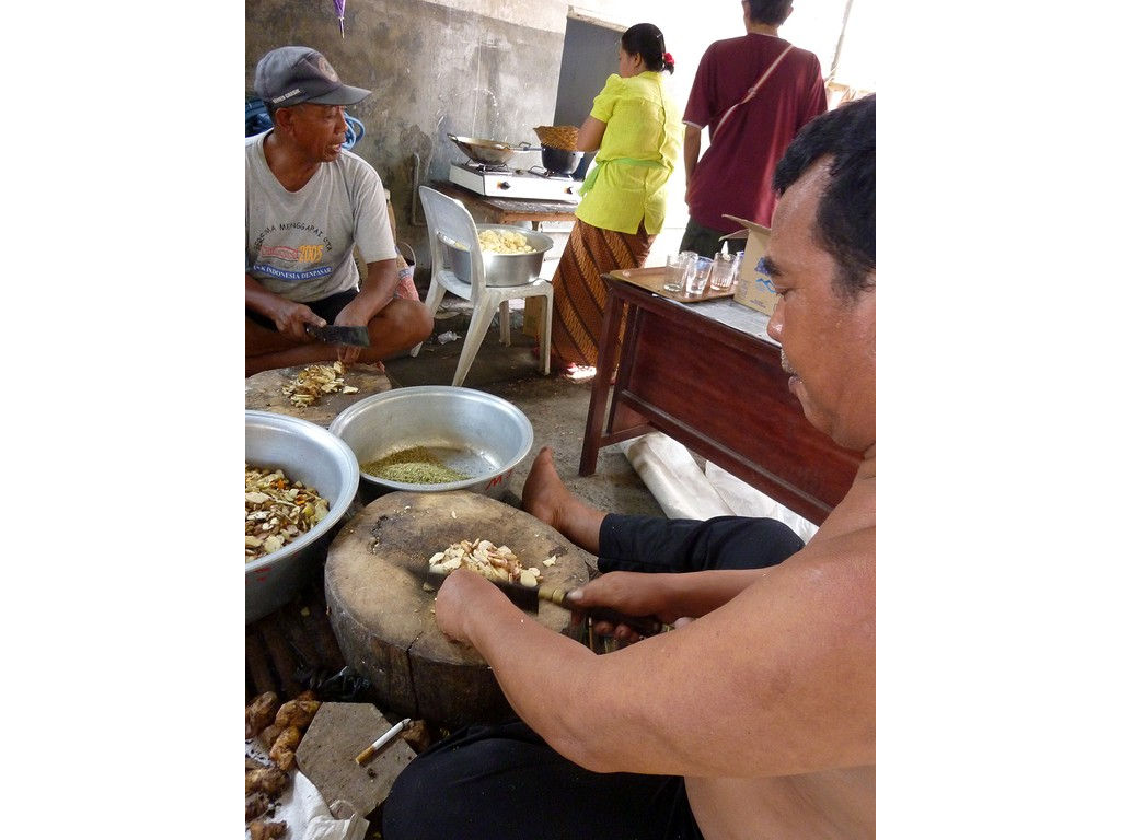 pebat-laos-4.11.11-3