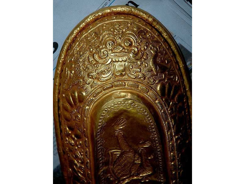 lelancang-gold-ogre'shead-side