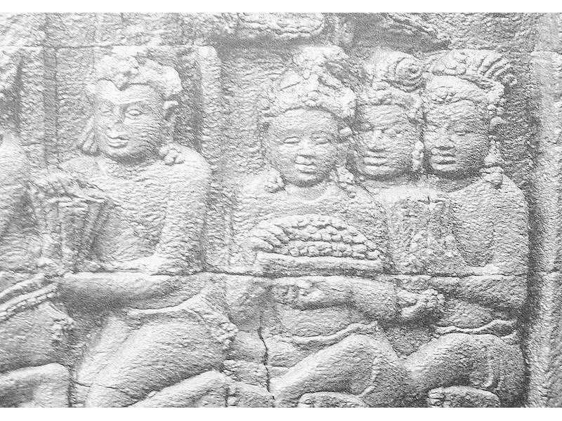 bor-ib083floweroffering-sirih