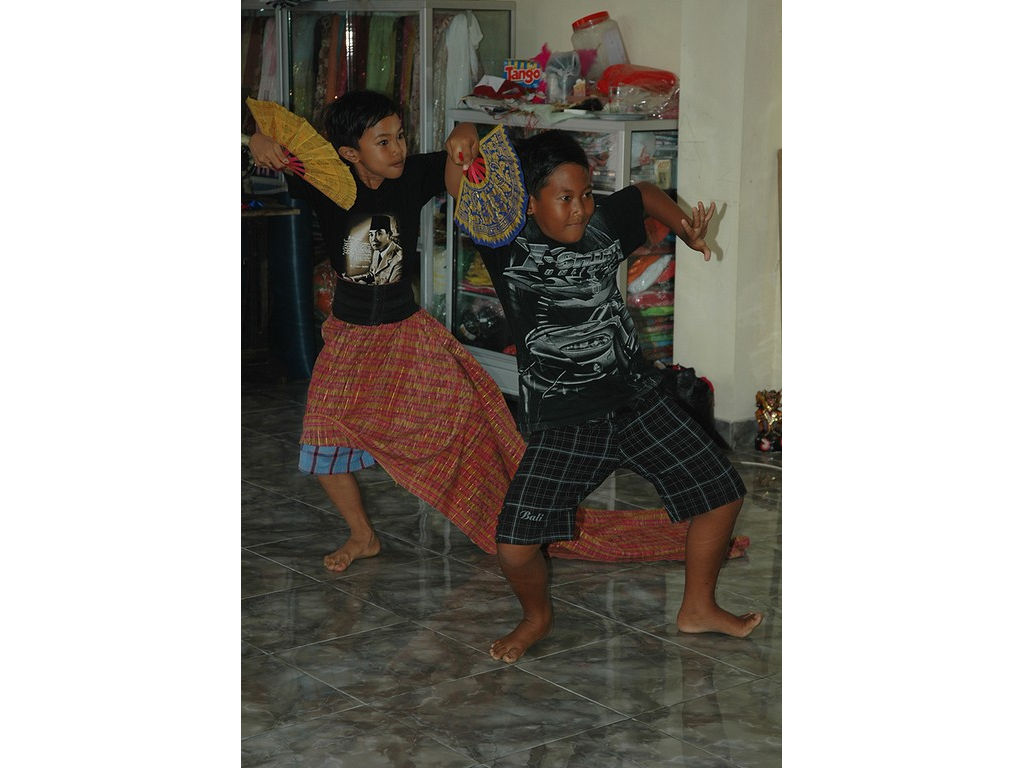 -boys-dance