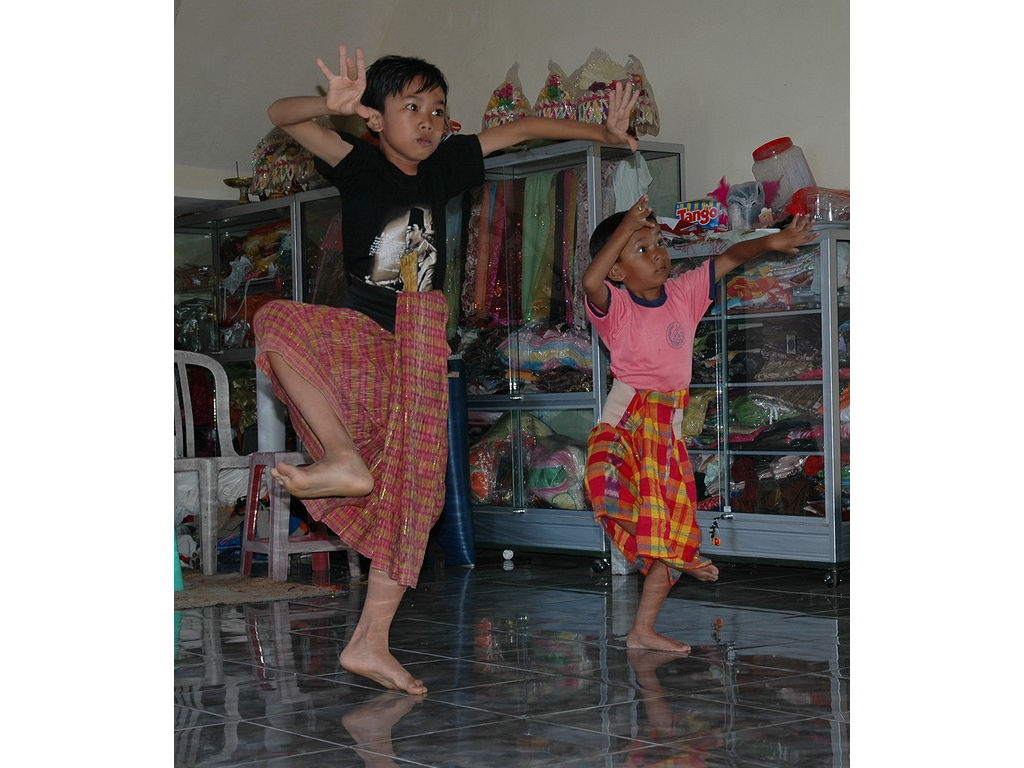 -boys-Yogi-baris
