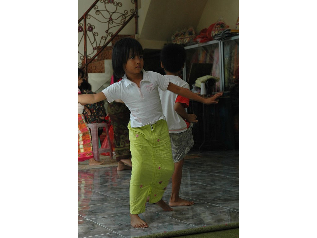 -brother-sister-first-lesson