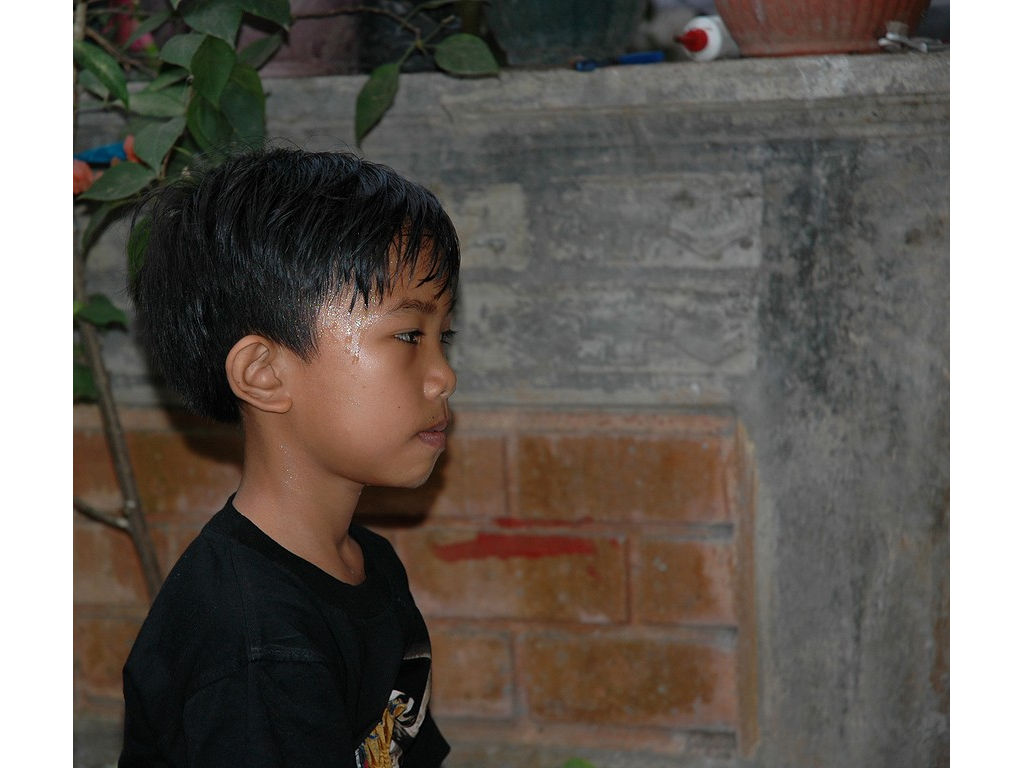 -boy-sweating-baris