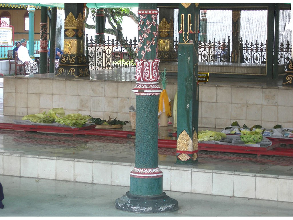 -pavilion-pillars