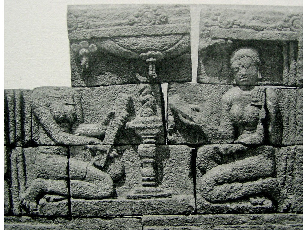 BorIBb128book-women-incense