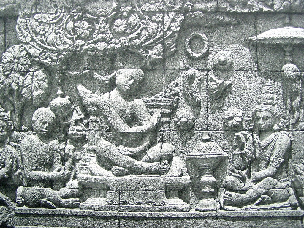 BorII022throne-textile-burner