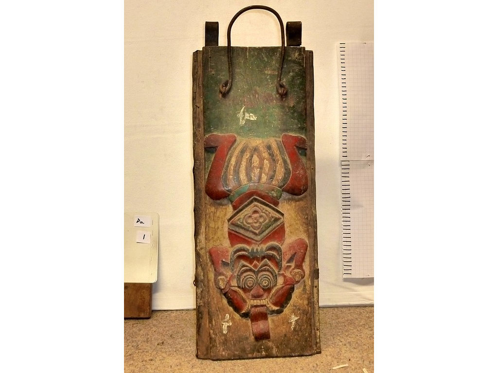 Wayang-lamp-c.W.Angst-Da-01-back-Buta-Sungsang-NBali-2