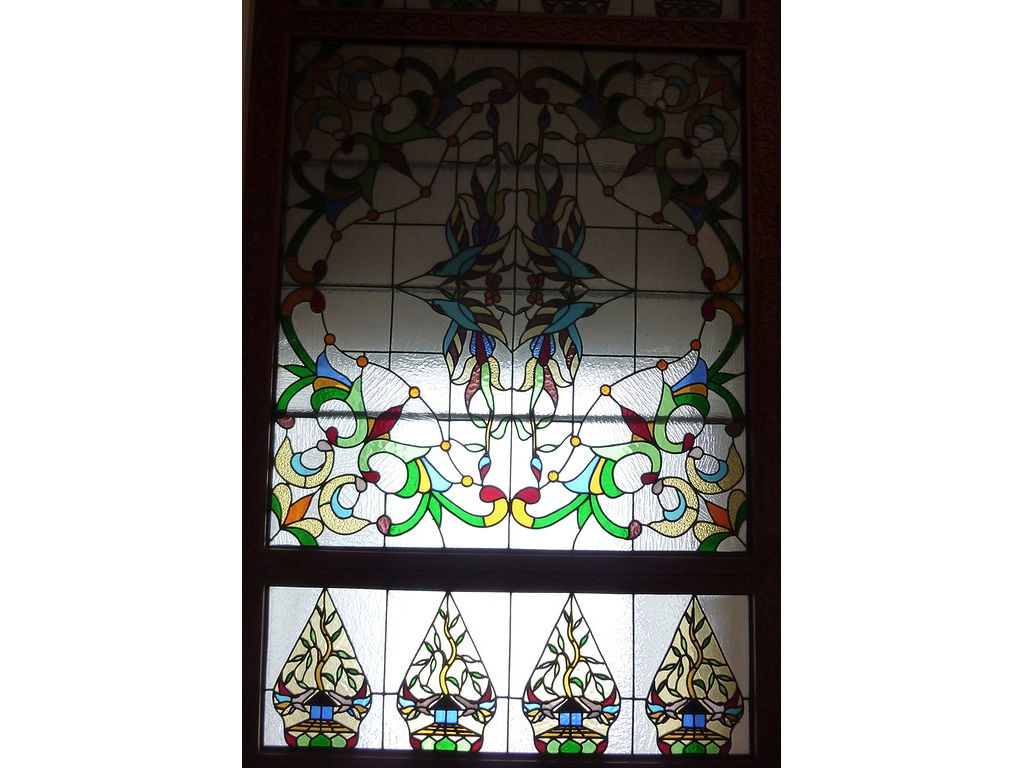 glass-window-resto-gunungan-floral-pattern-2