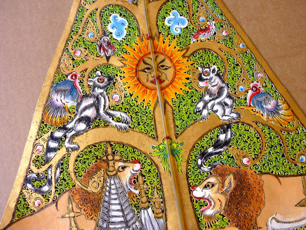 gunungan-Prinsenhof-kerk-2-front-cats-2011