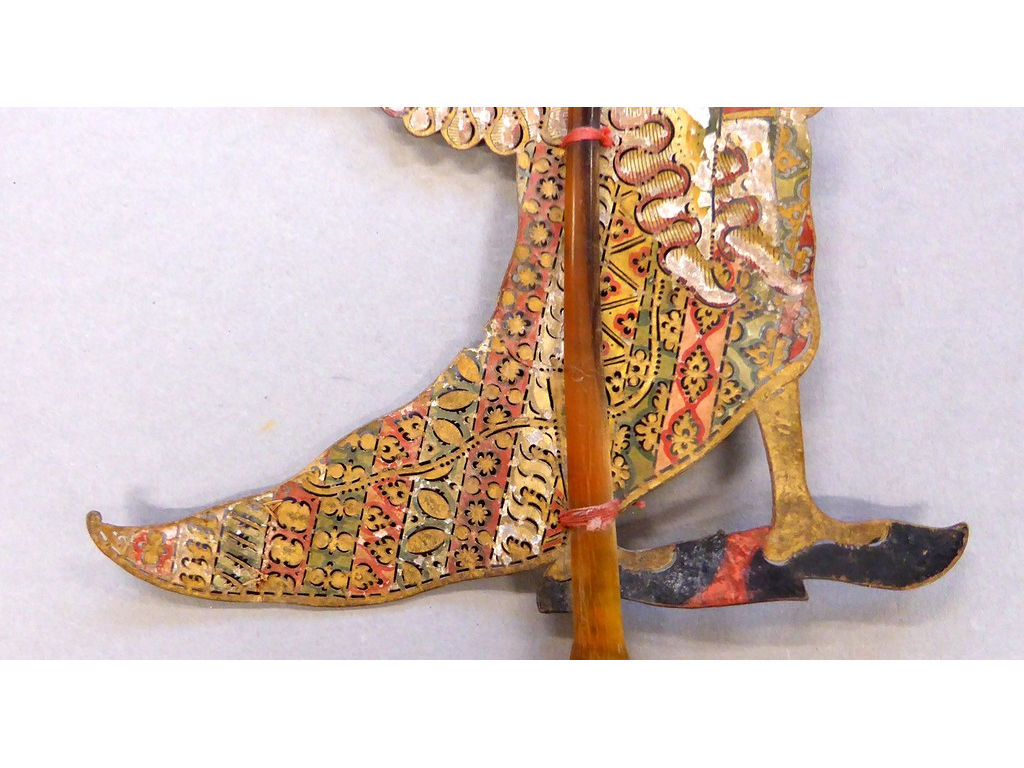 Supraba-Pa-50-kain-lereng-ornament-shoes-Nganjuk-lft-c.W.Angst-15