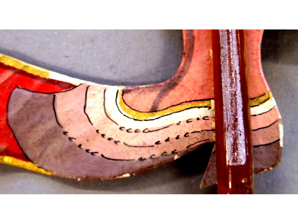 Temburu-Sa-16-voorkant-schoen-rechts